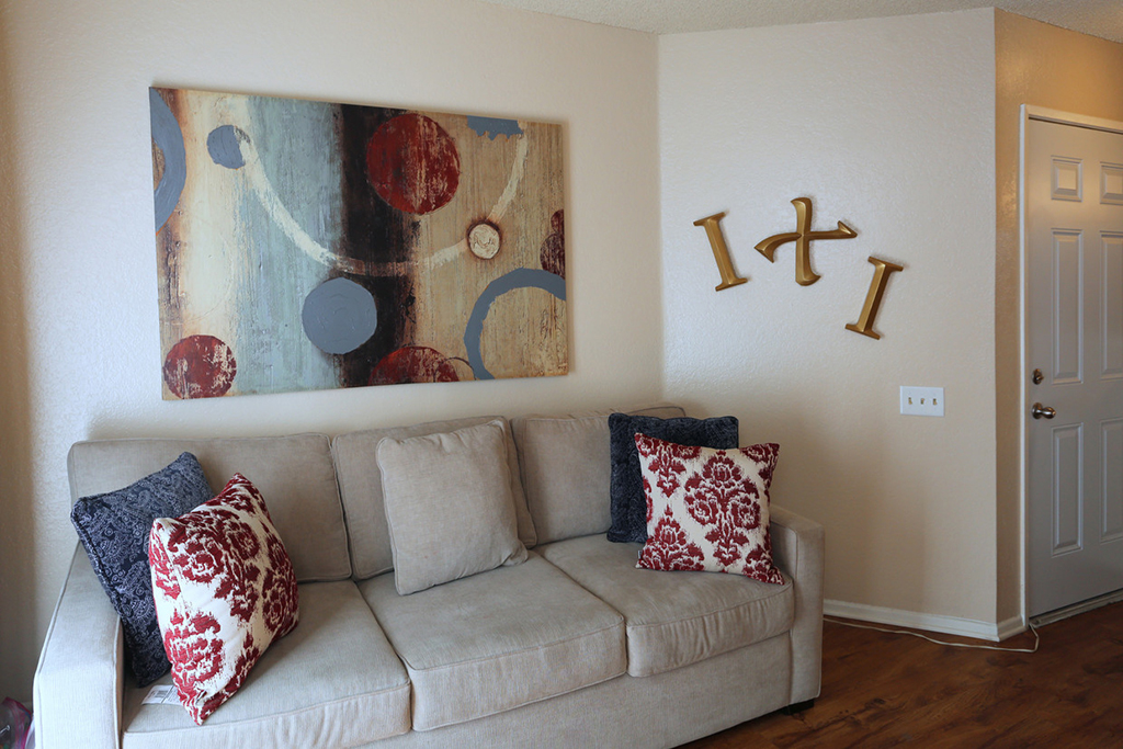 Crown Point Apartments 